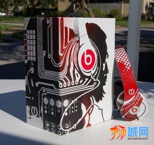 monster beats studio graffiti red_.jpg