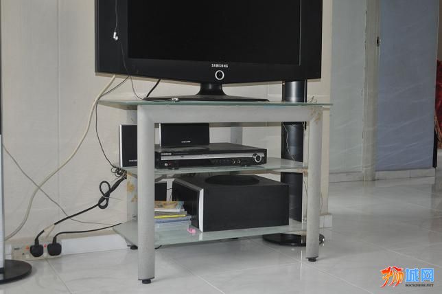 TV Table.JPG