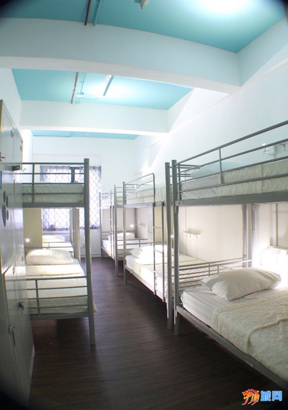 10-bed dormitory_副本.jpg