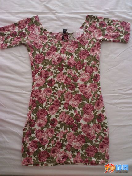 floral dress front.JPG