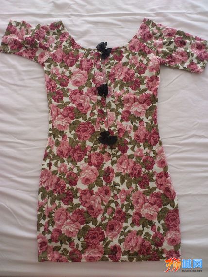 floral dress back.JPG