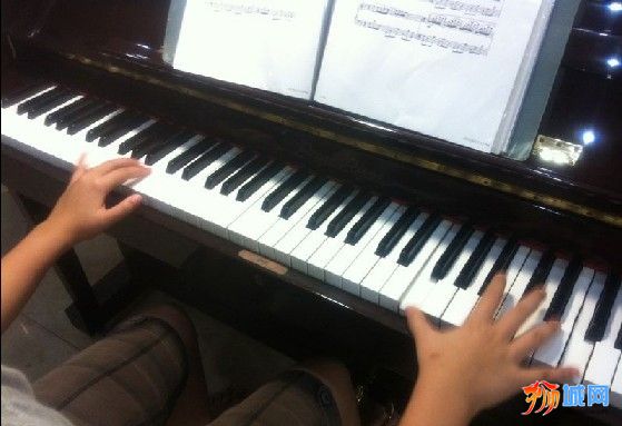 piano2.jpg