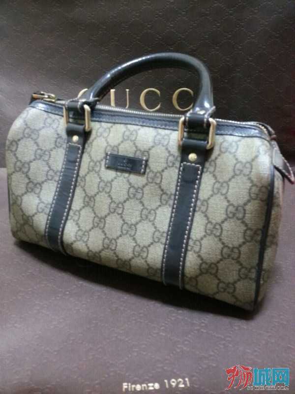 Gucci small bag 2.JPG