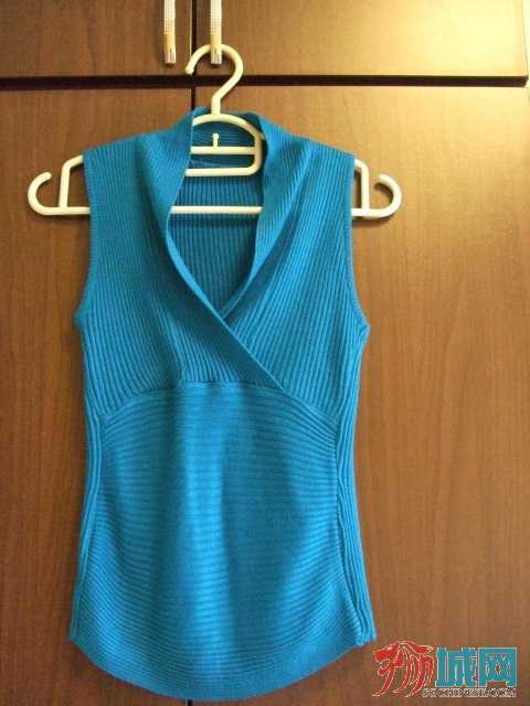 蓝色针织衣 free size S$10