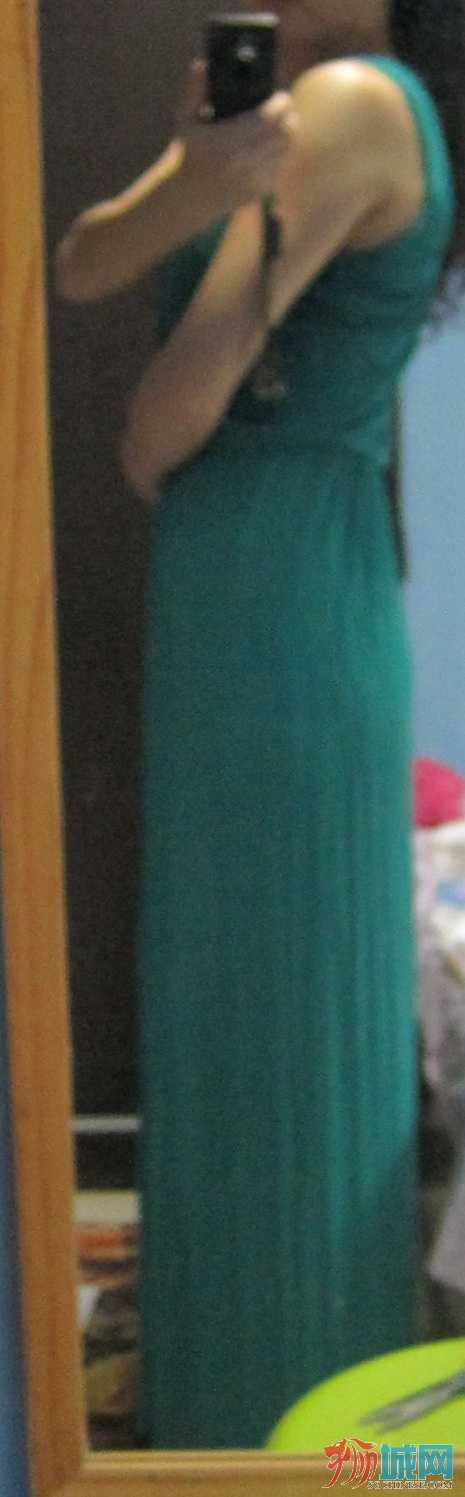 Green Long Dress Side View.jpg