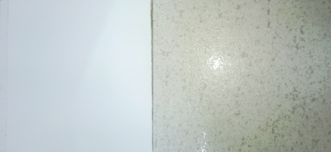 白色的是厨房的墙砖，另一个是厨房地砖