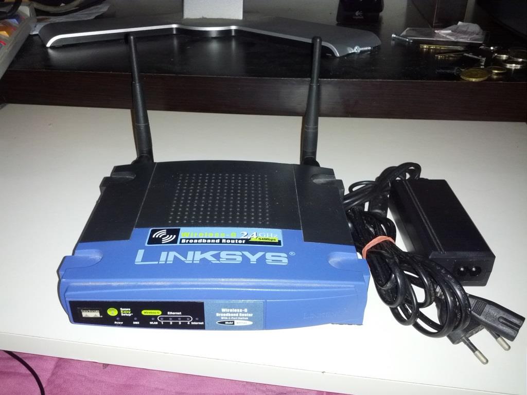 LINKSYS Wireless-G BroadBand Router (WRT54G) $15