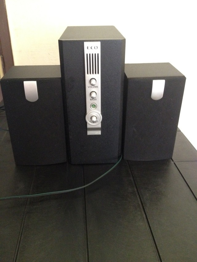 音响10块新币
