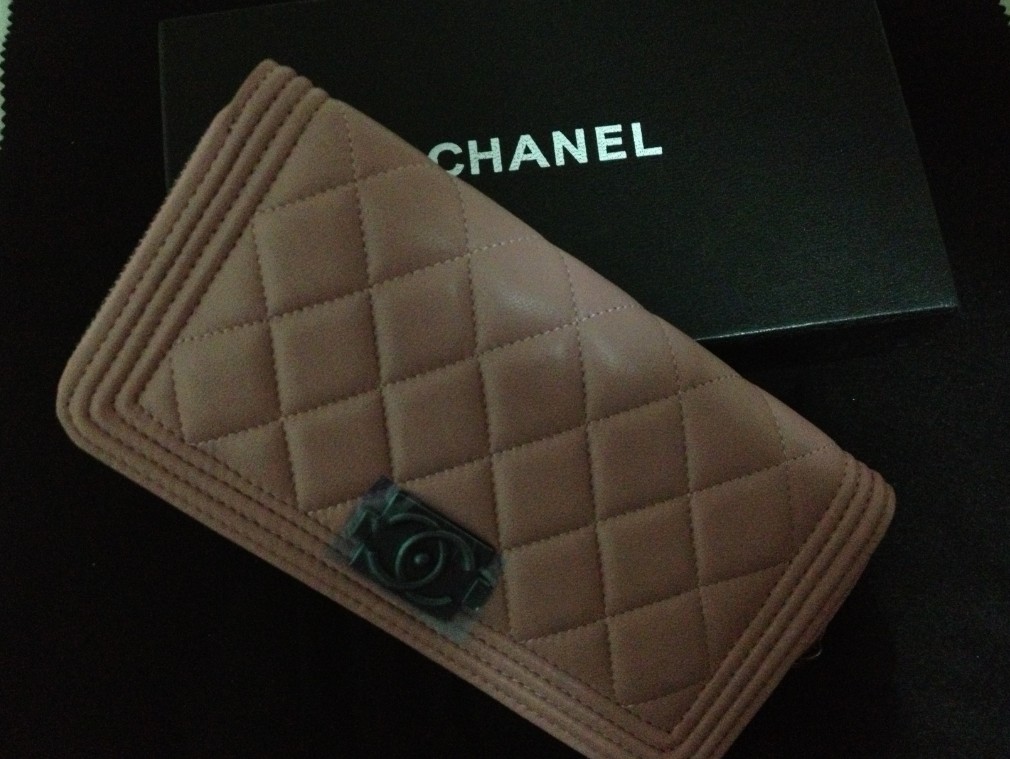 Chanel wallet,light pink.jpg