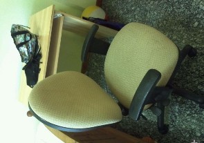 超级结实舒服的椅子，手动部分完好.jpg