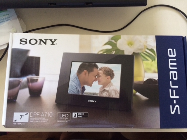 SONY photo frame.JPG