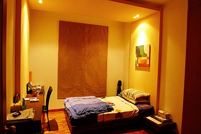 Bedroom 2 (smaller).jpg