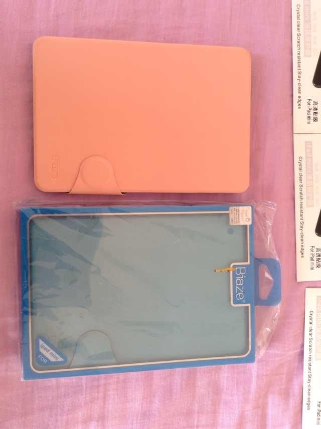 iPad mini保护套，10块一个。内置卡夹。使用很方便。