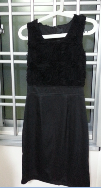 11黑色典雅连衣裙