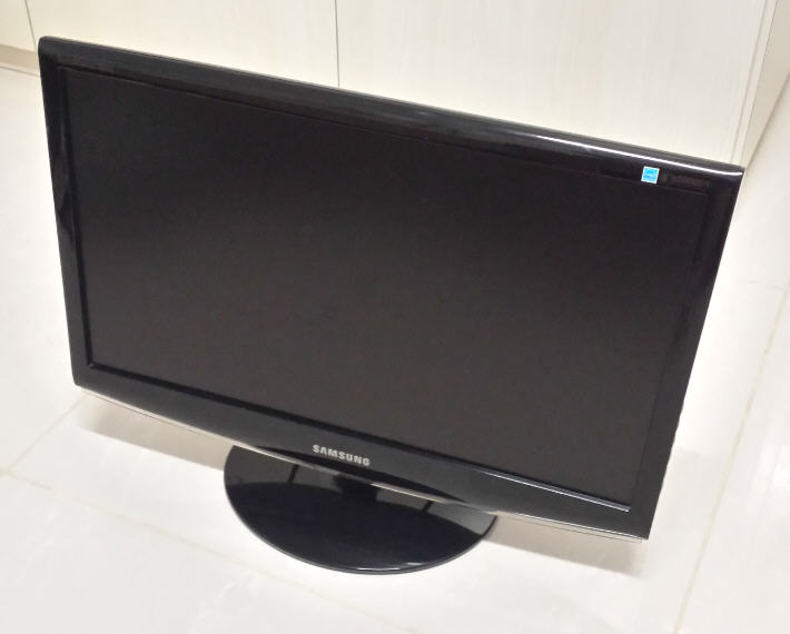 monitor.jpg