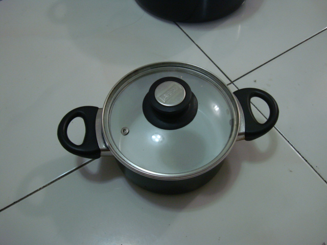 小号不粘锅 SGD 10
