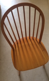 木椅.jpg