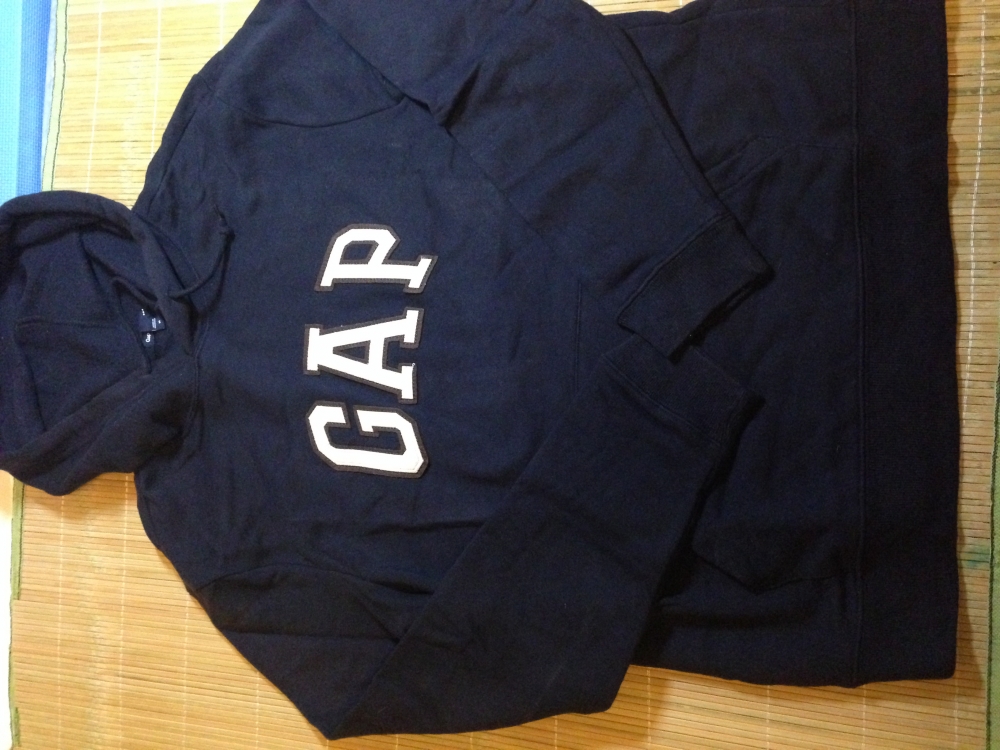 GAP经典藏青色套头衫，美国买，7元