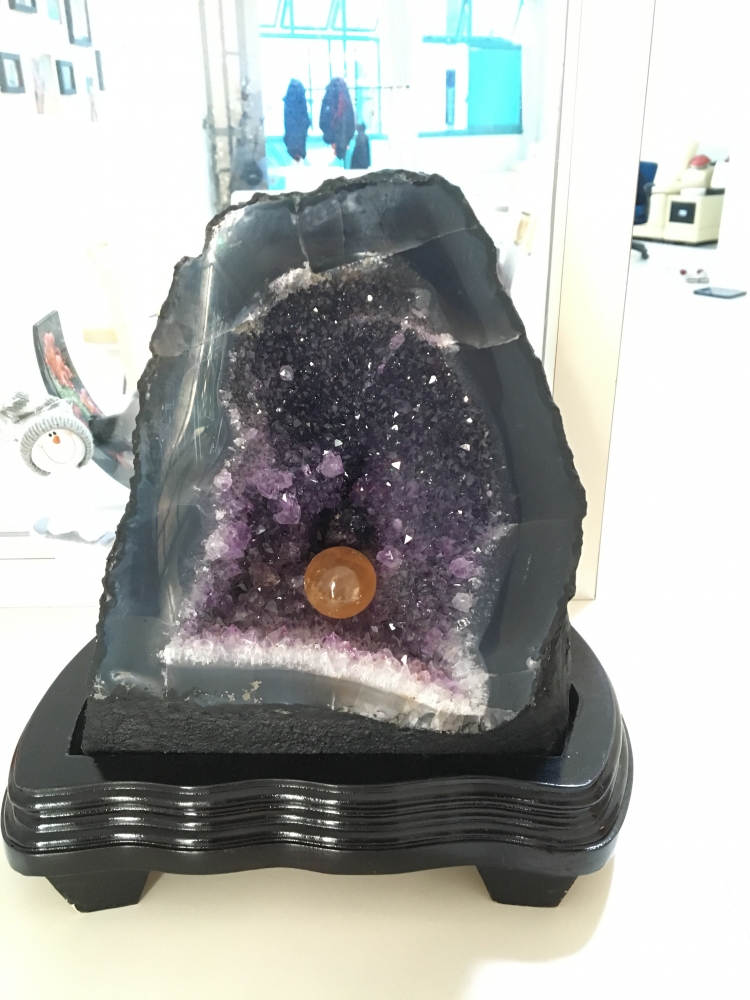 天然乌拉圭紫晶洞(全新)$350.JPG
