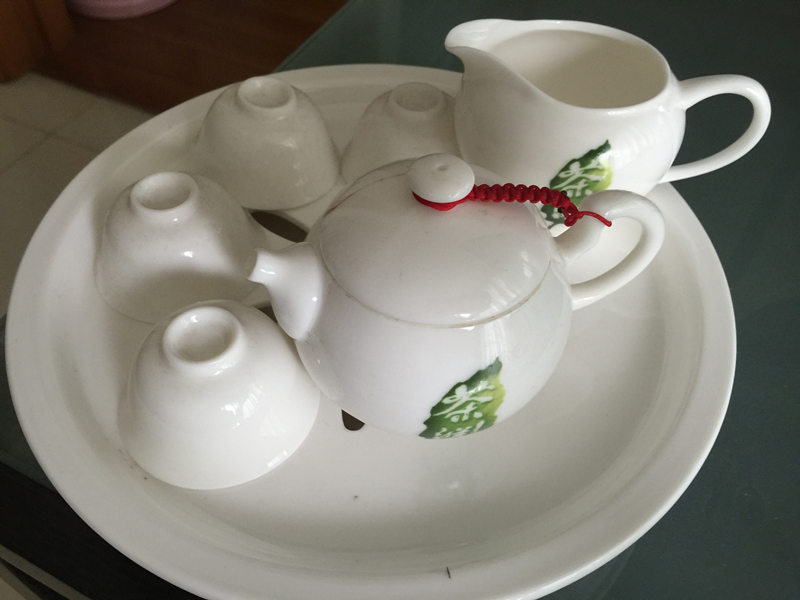 白瓷茶具2.jpg