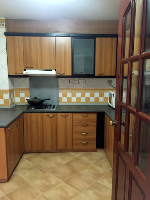 kitchen 1.jpg