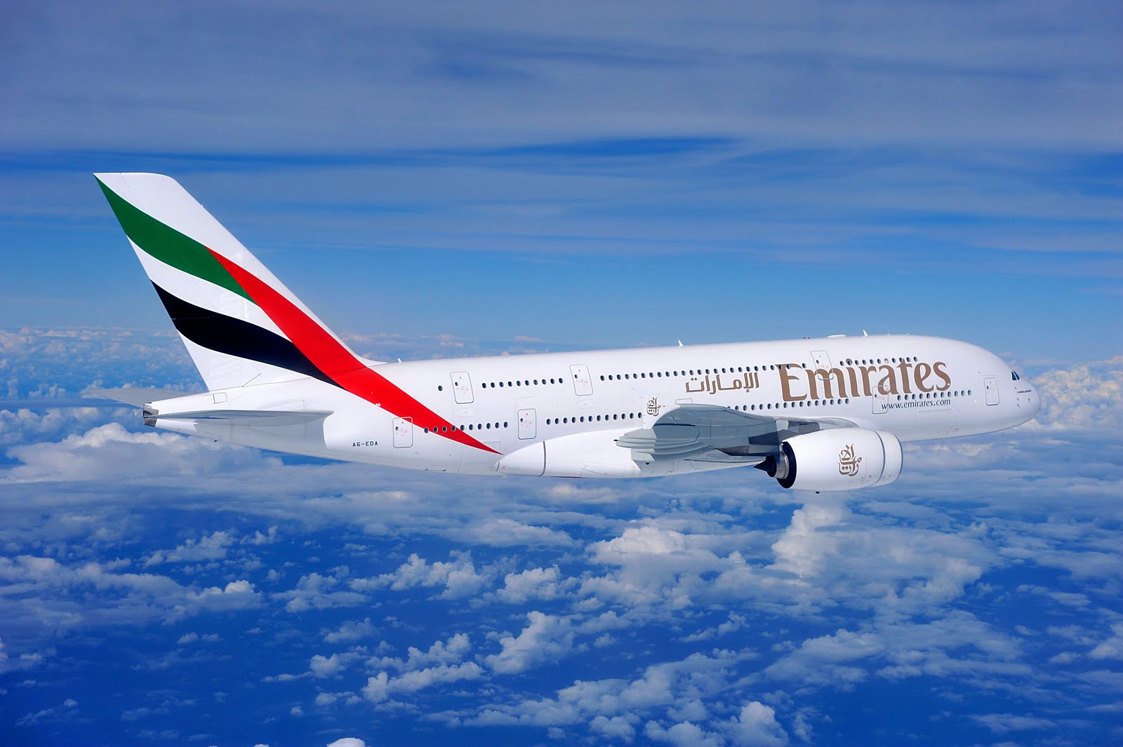 Air-to-air-Emirates-A380-aircraft-706137.jpg