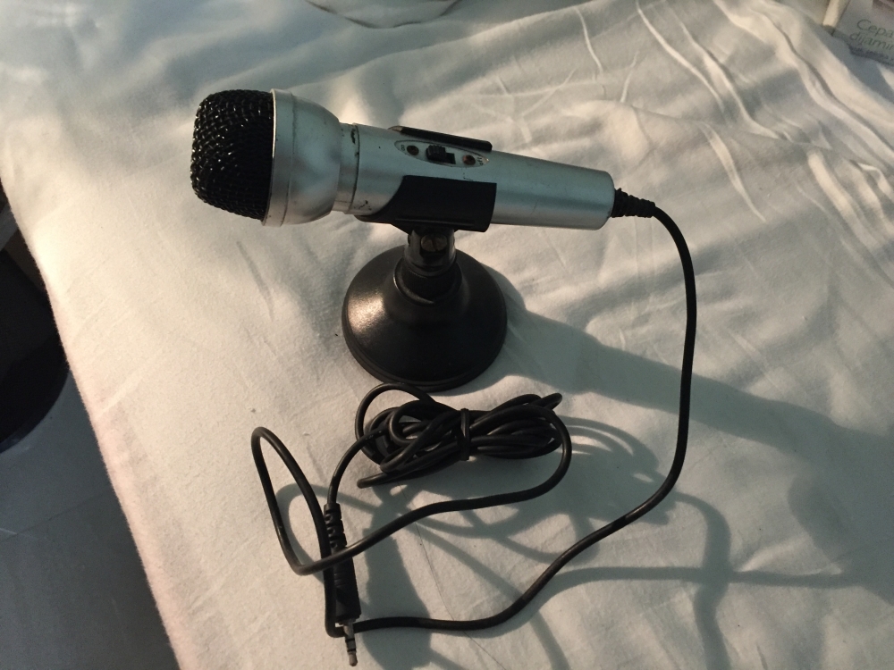 microphone.jpg