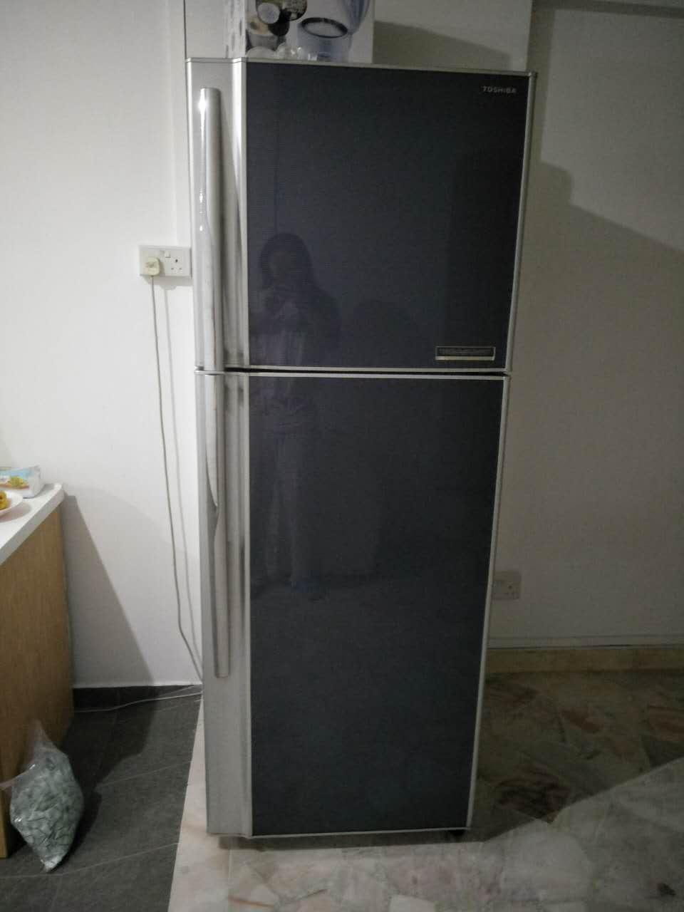 3,冰箱：$150