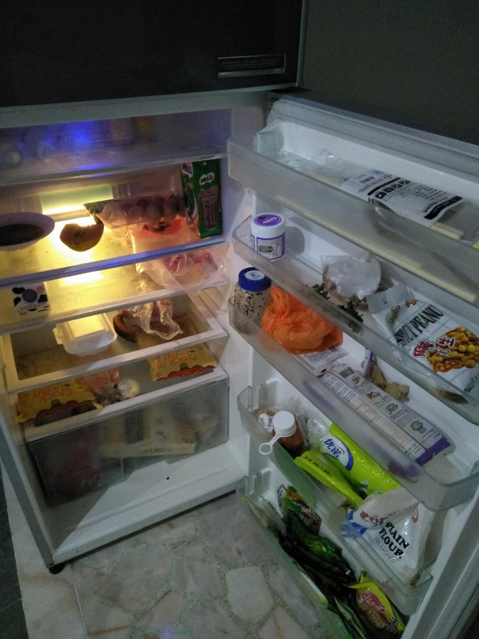 3,冰箱：$150