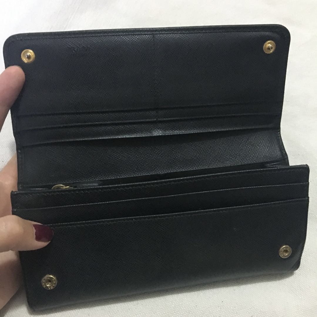 prada wallet black4.jpg