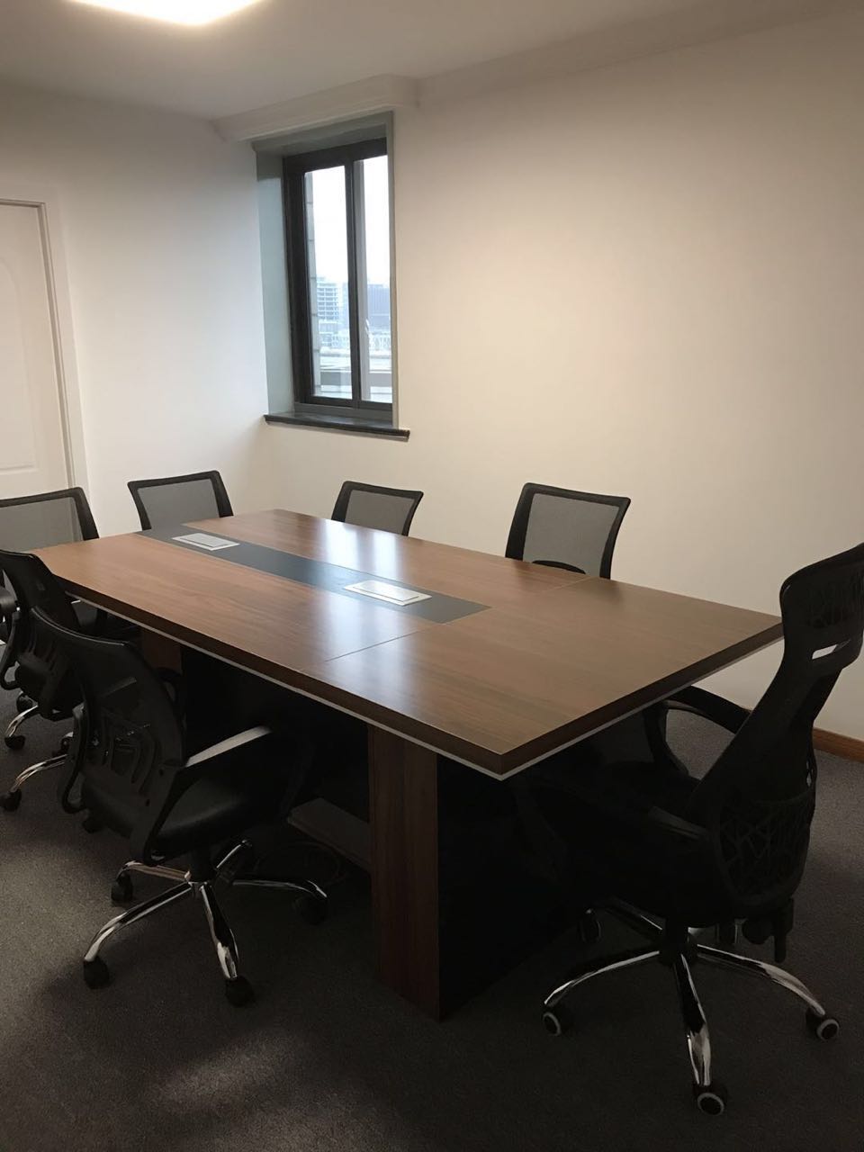 meetingRoom2.jpg