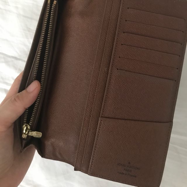 lv_wallet_1499735615_cf573124.jpg