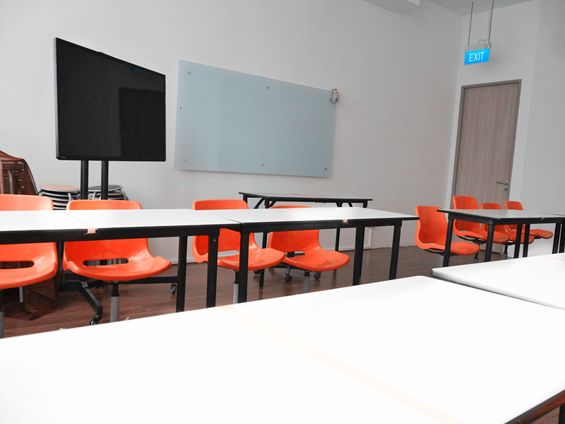 classroom for rent 3.jpg