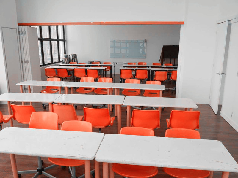 classroom for rent.jpg