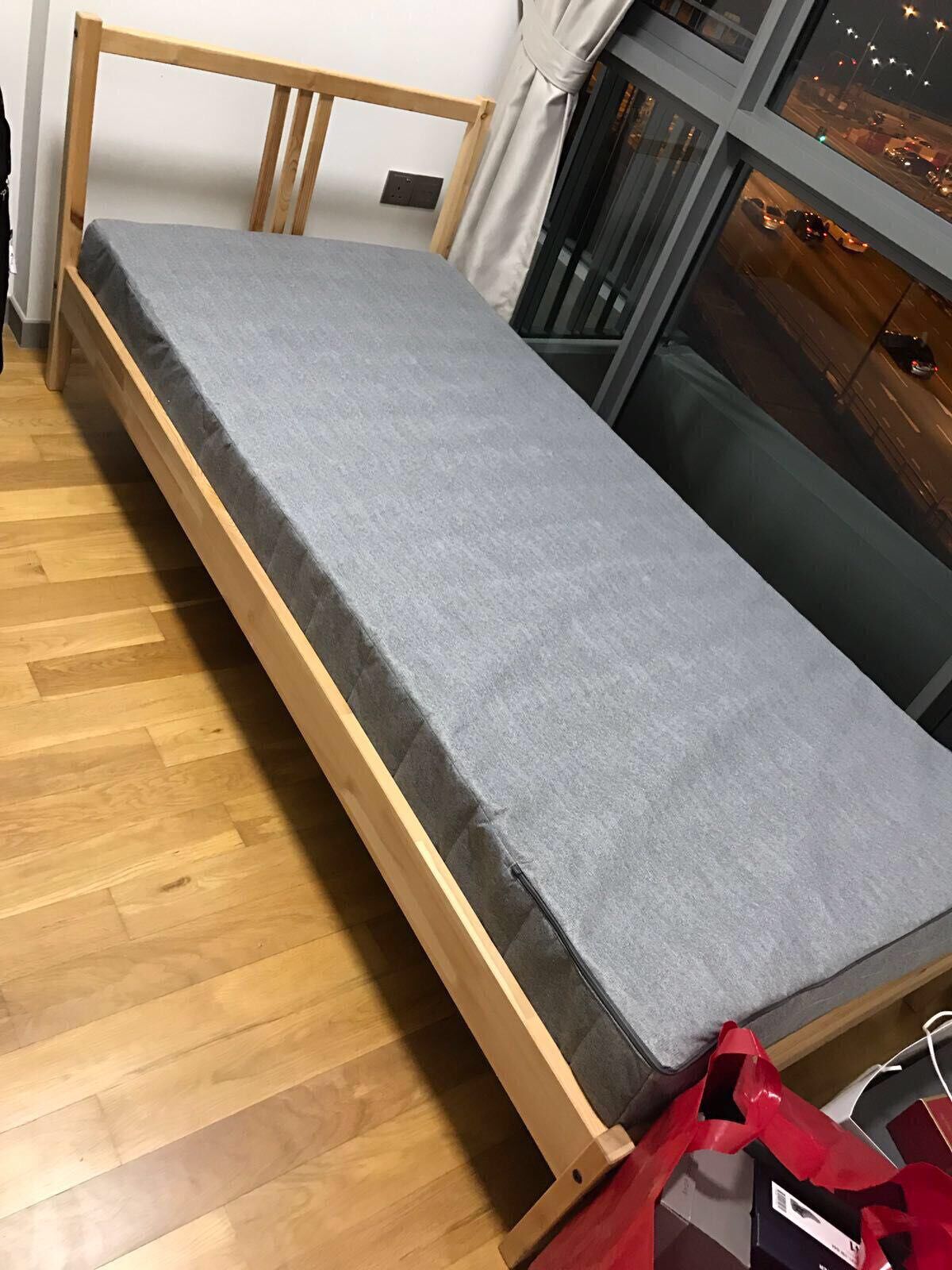 宜家床架跟床垫