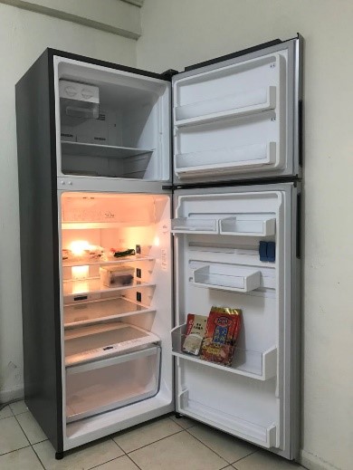 电冰箱（九成新）
