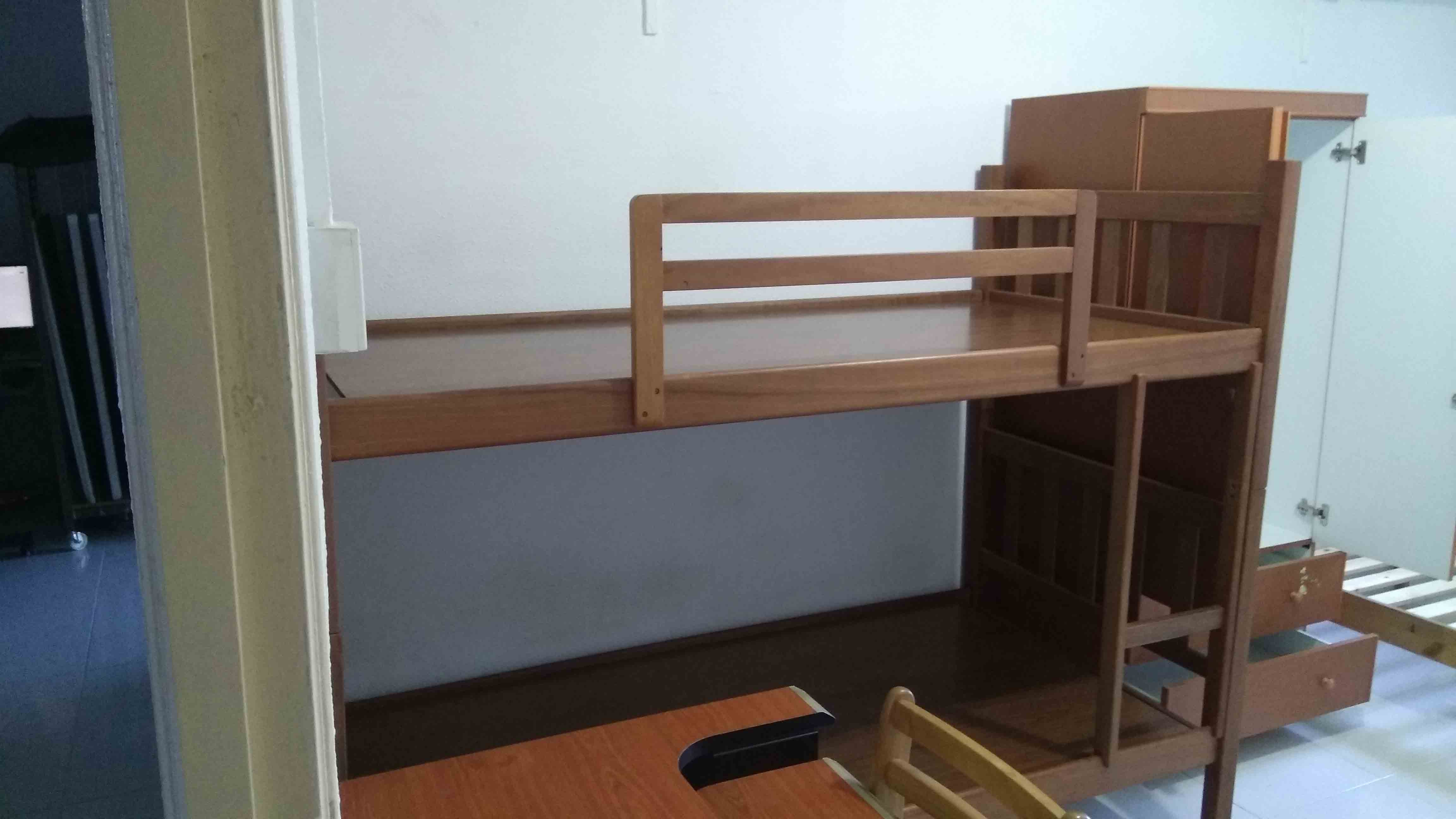 Room2.2.jpg