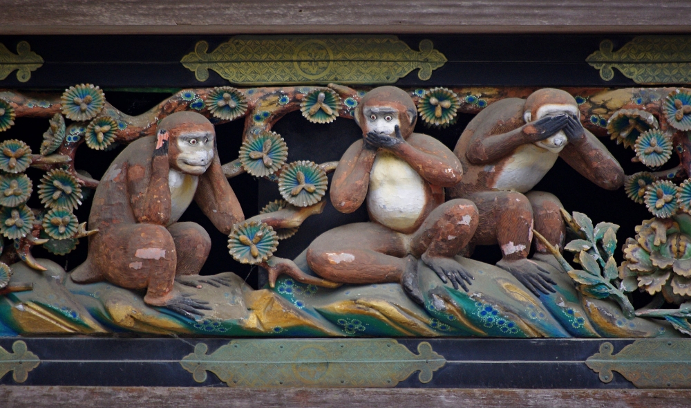 20100727_Nikko_Tosho-gu_Three_wise_monkeys_5965.jpg