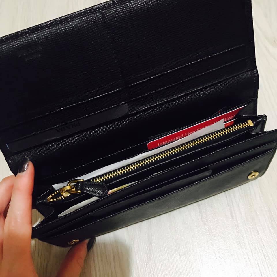 Prada Wallet 3.jpg