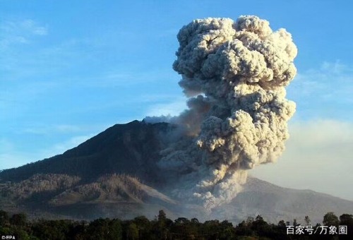 印尼苏拉威西岛上的索普坦火山爆发异象的启示2.jpg