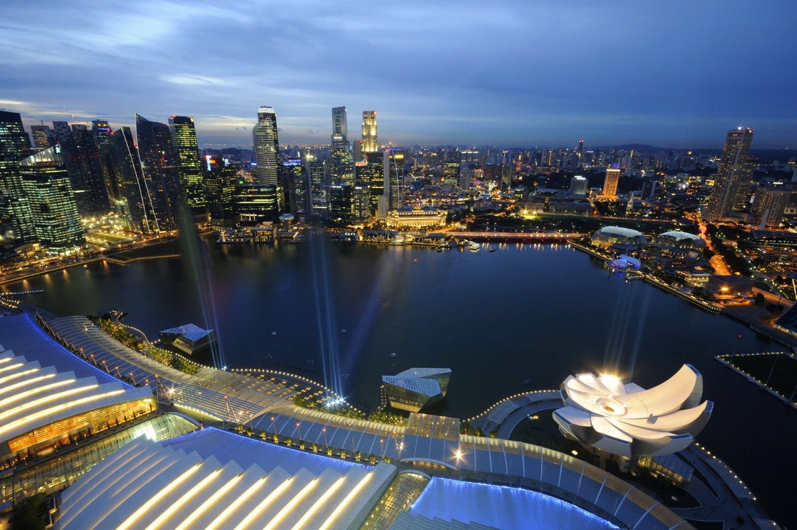 狮城论坛新加坡被荷兰旅行社当选为全球500最受欢迎