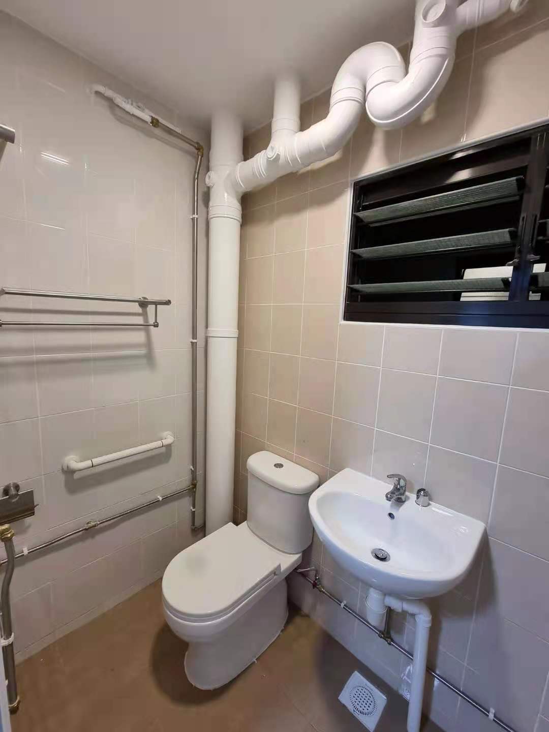 common toilet.jpg