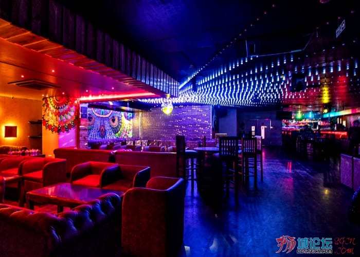 NoLimmits-Lounge-and-Club.jpg