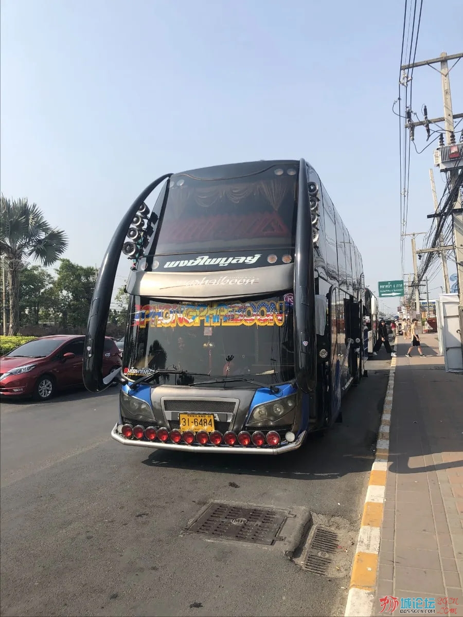 泰国大巴车