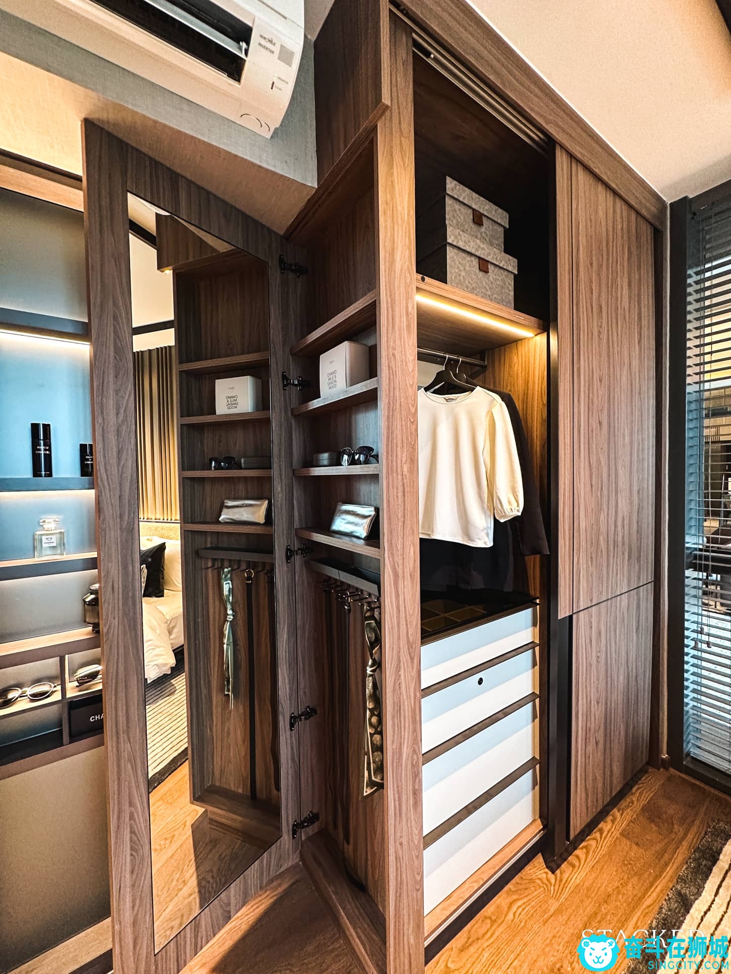 the-continuum-3-bedroom-study-master-bedroom-storage.jpg