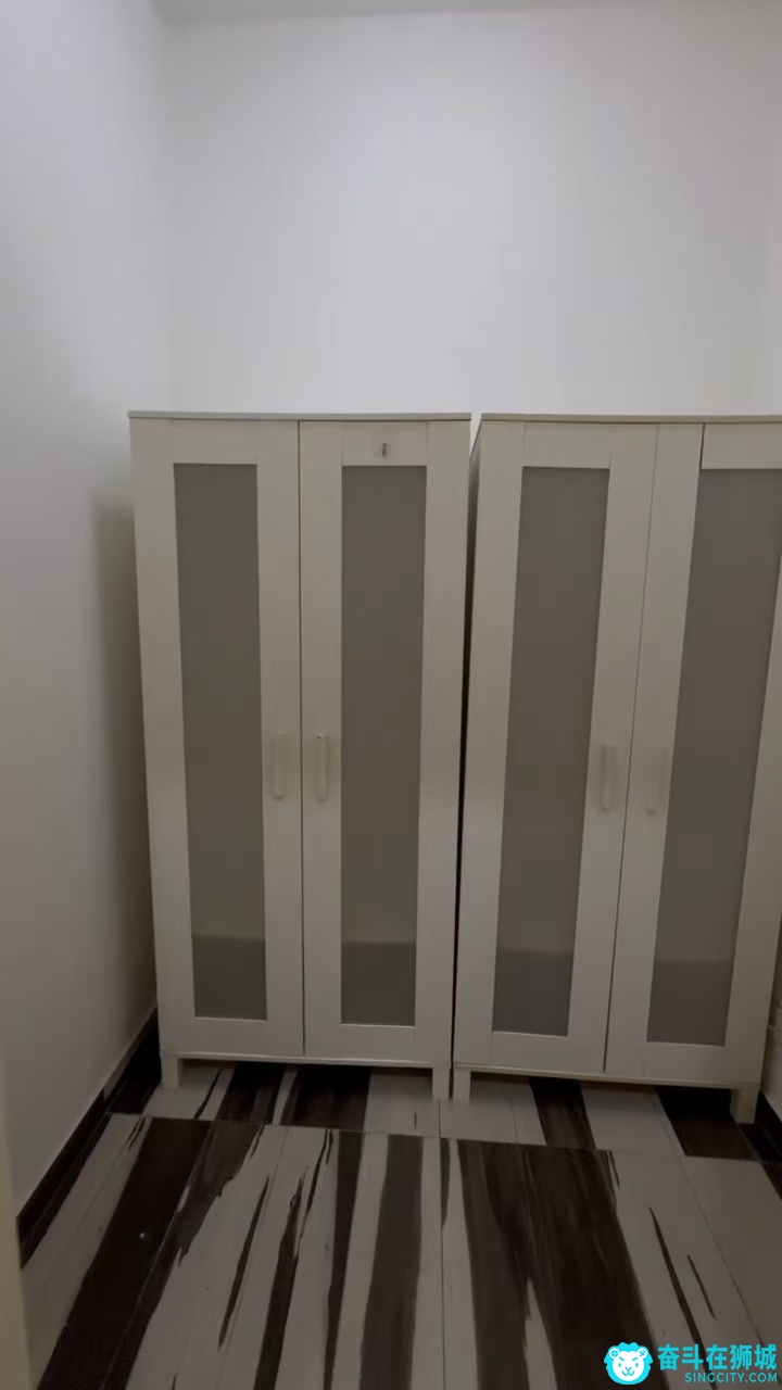 studio 2楼衣帽间.jpg