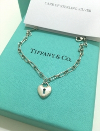 低价出全新Tiffany & Co 双面心形锁 纯银手链