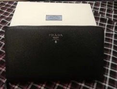 $350出9.99新Prada钱包，100%正品