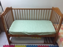 卖婴儿床，Graco playpen，小滑梯，孕妇枕