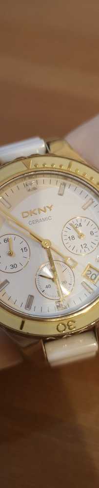 DKNY 白陶瓷手表低价转手288新币